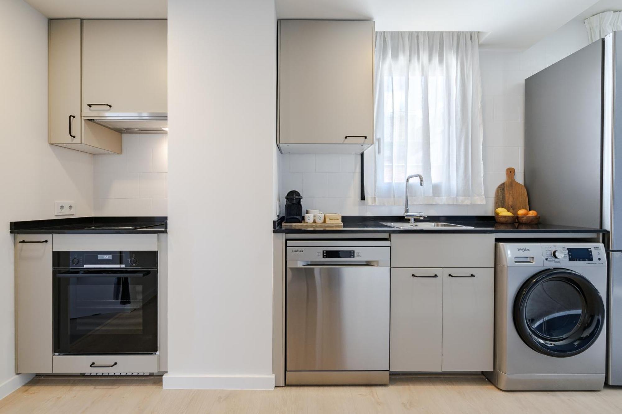 Puerto Alto Apartments By Olala Homes มาดริด ภายนอก รูปภาพ